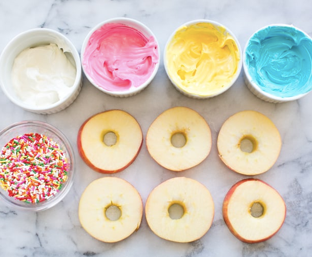 EASY APPLE FRUIT DONUTS: HEALTHY KID SNACK